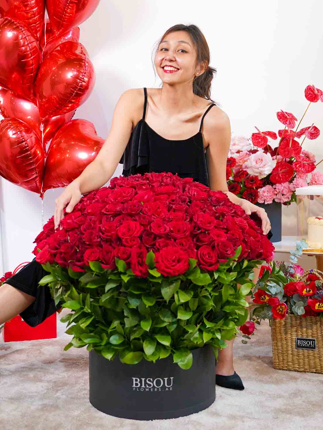 Grand Scarlet Rose Dome