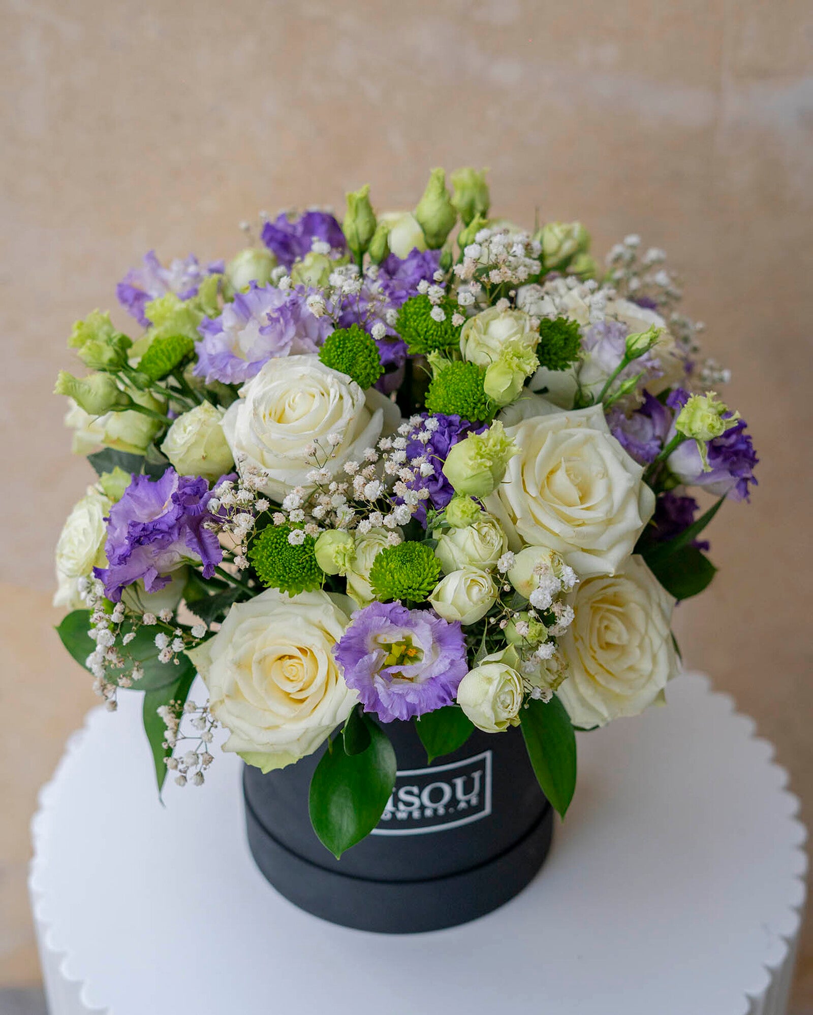 lisianthus and romantic roses