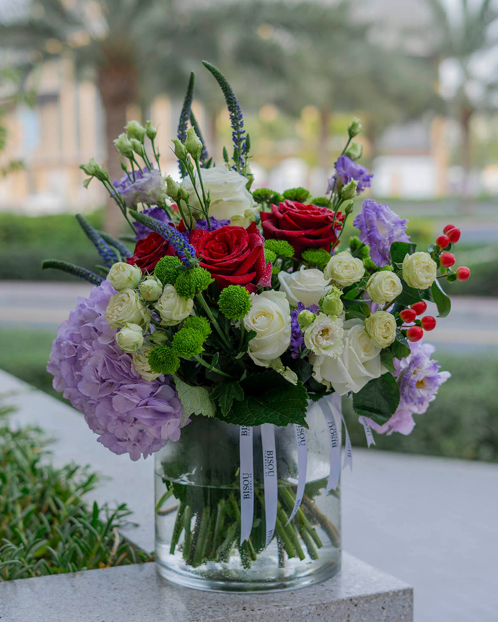 Cicely hand-tight flower bouquet