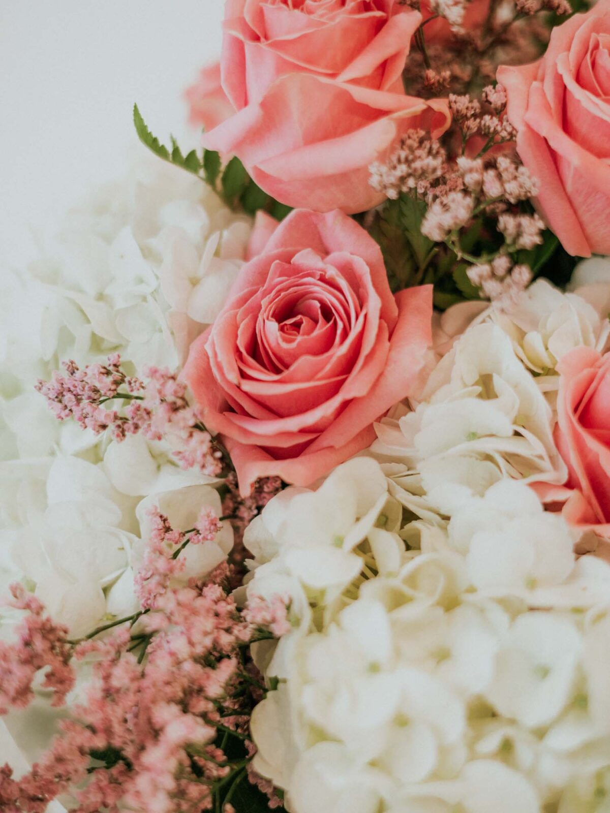 Hydrangea and Roses bouquet