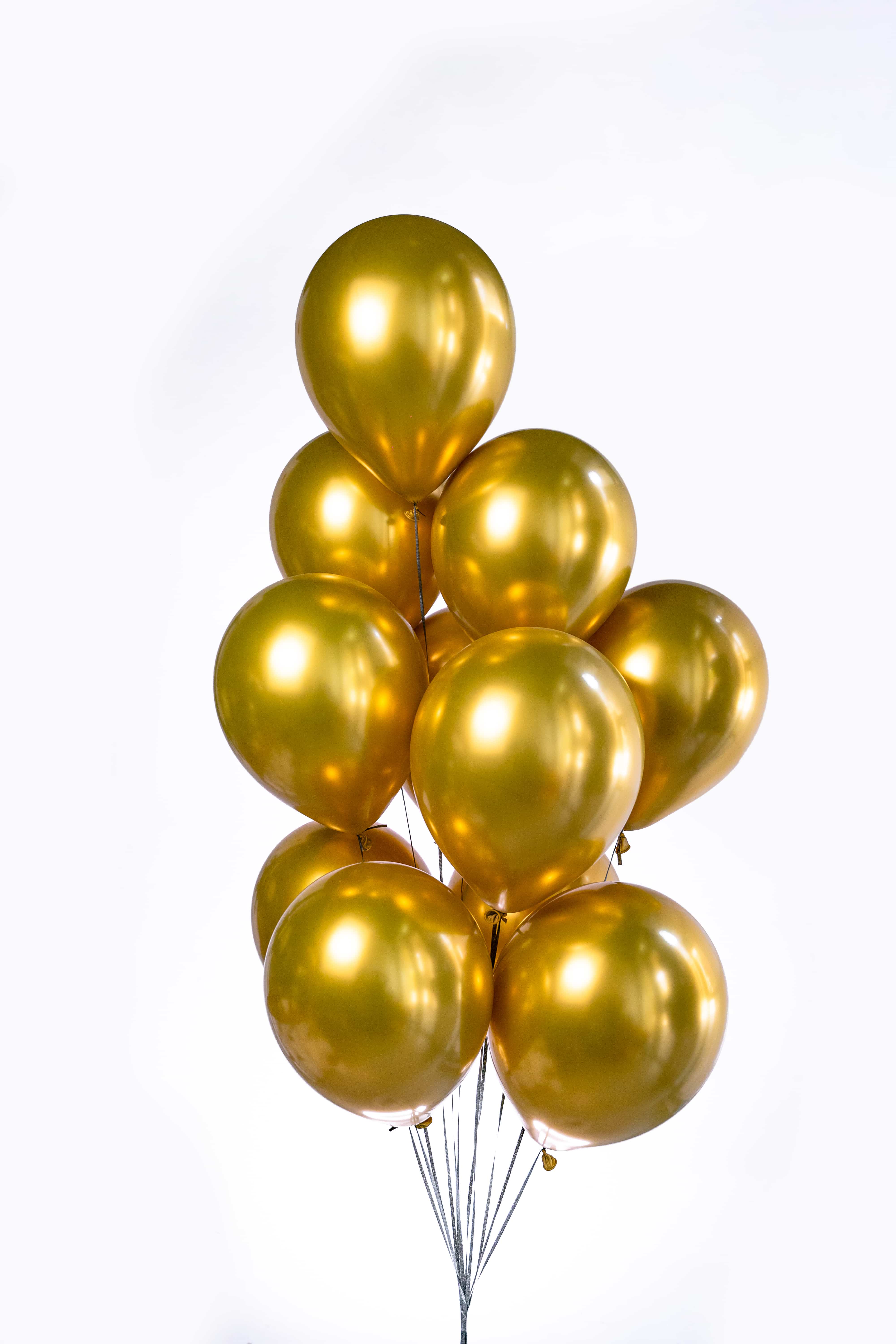 10 gold helium balloons